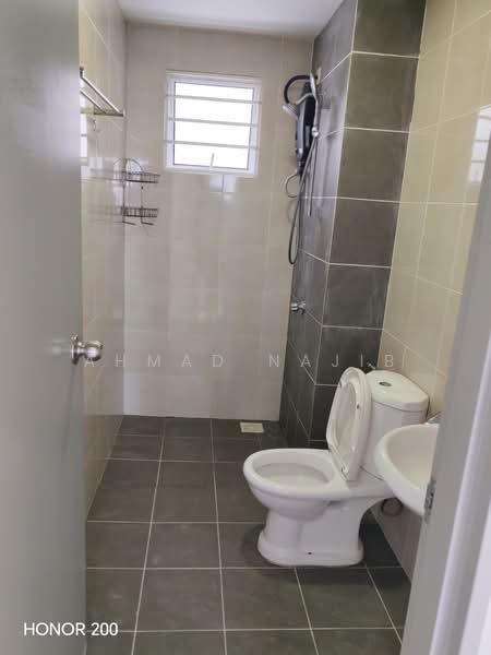 Kondominium untuk Disewa di Residensi Desa Satumas - Ahmad Najib - Bathroom - PropertyGuru.com.my