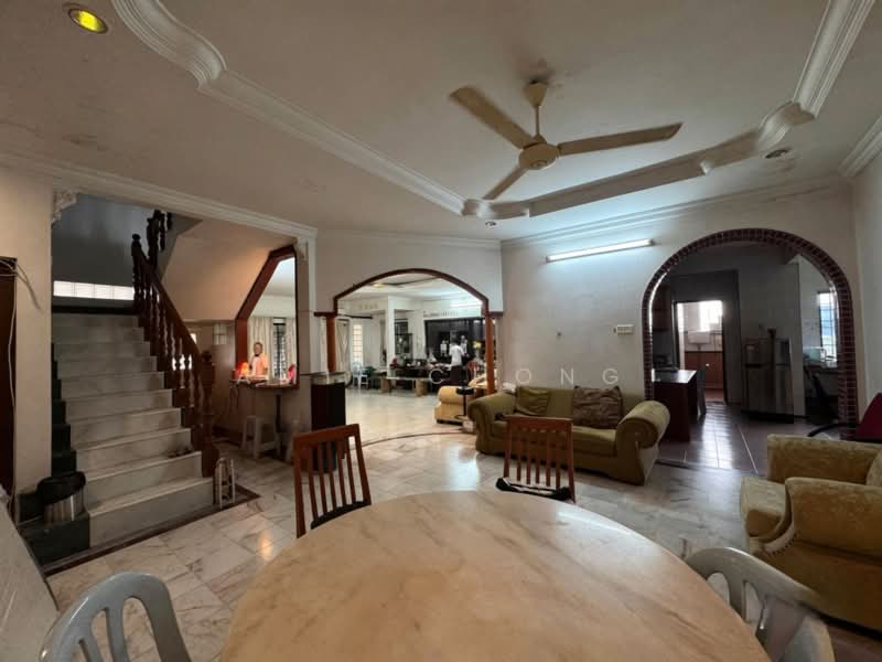 Rumah Banglo untuk Dijual di Kampung Sri Ampang (Ipoh) - Amie Chong - Living Room - PropertyGuru.com.my