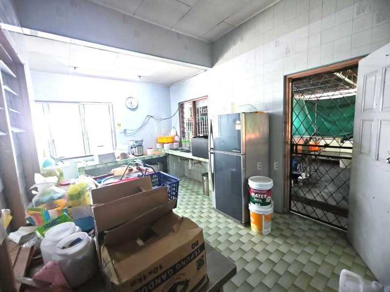 Rumah Teres 1 Tingkat untuk Dijual di Taman Ungku Tun Aminah (Skudai) - Wenting Lee - Kitchen - PropertyGuru.com.my