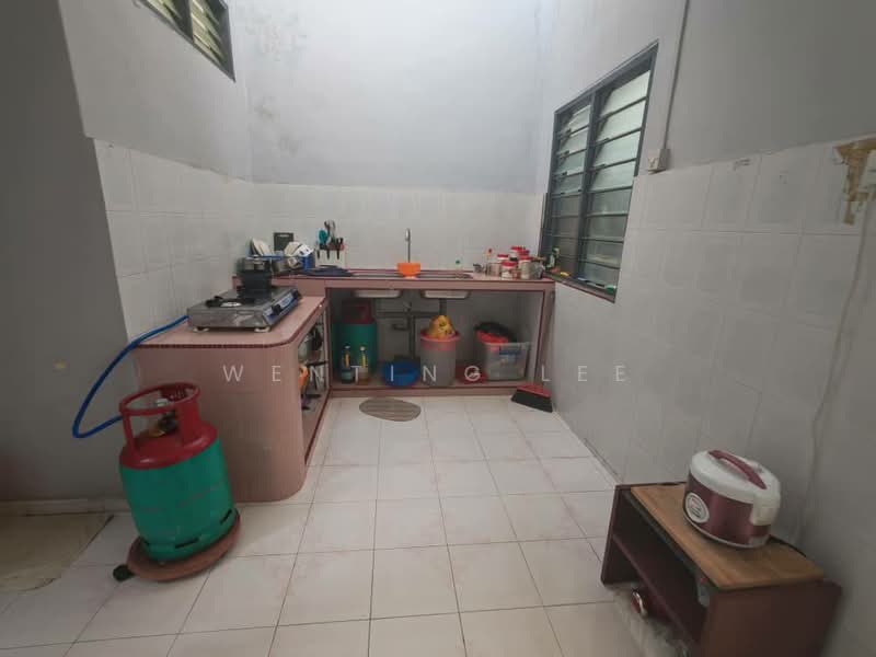 Rumah Teres 1 Tingkat untuk Dijual di Taman Ungku Tun Aminah (Skudai) - Wenting Lee - Kitchen - PropertyGuru.com.my