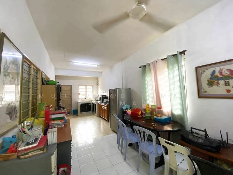 Rumah Teres 1 Tingkat untuk Dijual di Taman Pelangi Semenyih (Semenyih) - Muhammad Iqmal Rahiman - Kitchen - PropertyGuru.com.my