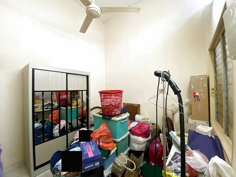 Rumah Teres 1 Tingkat untuk Dijual di Taman Pelangi Semenyih (Semenyih) - Muhammad Iqmal Rahiman - Bedroom - PropertyGuru.com.my
