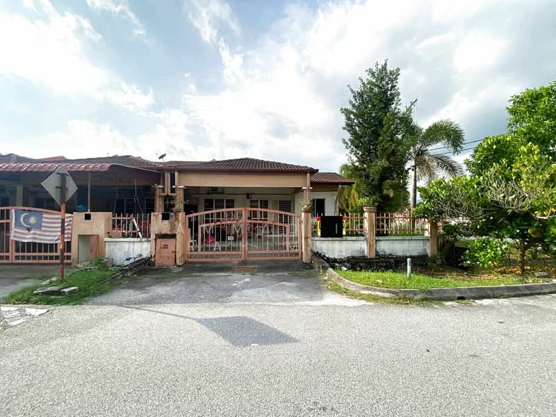 Rumah Teres 1 Tingkat untuk Dijual di Taman Pelangi Semenyih (Semenyih) - Muhammad Iqmal Rahiman - Exterior - PropertyGuru.com.my