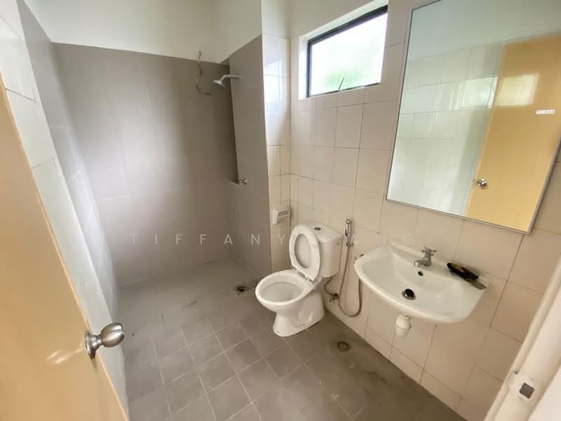 2-storey Terraced House for Sale in Bandar Tasik Puteri (Rawang) - Tiffany Yang - Bilik Mandi - PropertyGuru.com.my