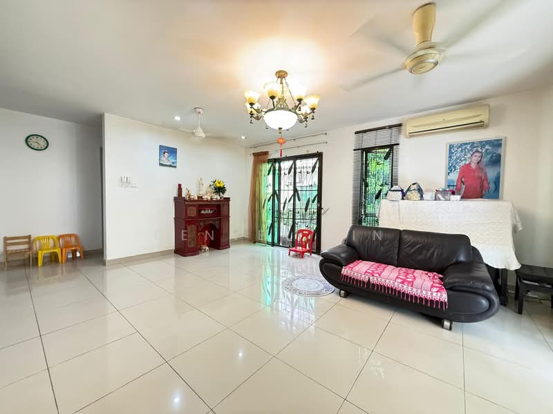 Semi-Detached House for Sale in Country Heights (Kajang) - Denver Sin - Living Room - PropertyGuru.com.my