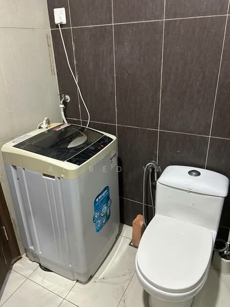Service Residence for Rent at D'Secret Garden (Pangsapuri Kempas Indah) - Alfred Yap - Bathroom - PropertyGuru.com.my