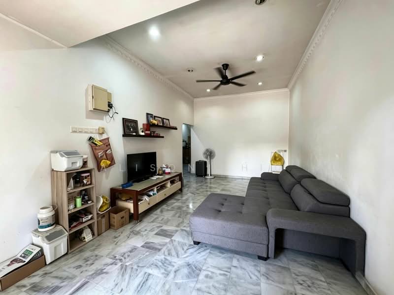 Rumah Teres 1 Tingkat untuk Dijual di Taman Ehsan (Kepong) - Alison Chiu - Living Room - PropertyGuru.com.my