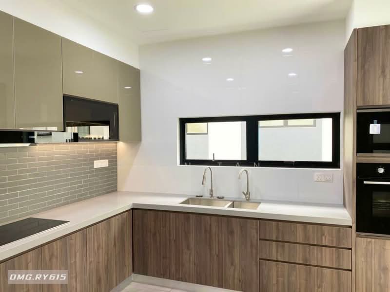 Rumah Teres 2 Tingkat untuk Dijual di Setia Alam (Selangor) - Rylin Tan - Kitchen - PropertyGuru.com.my