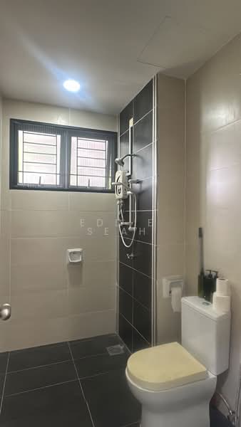 Rumah Teres 2 Tingkat untuk Dijual di Rawang (Selangor) - Eddie Seah - Bathroom - PropertyGuru.com.my