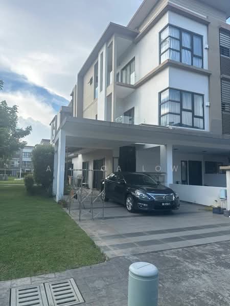 Shop for Sale in KLCC (KL City Centre) - Arnica Low - PropertyGuru.com.my