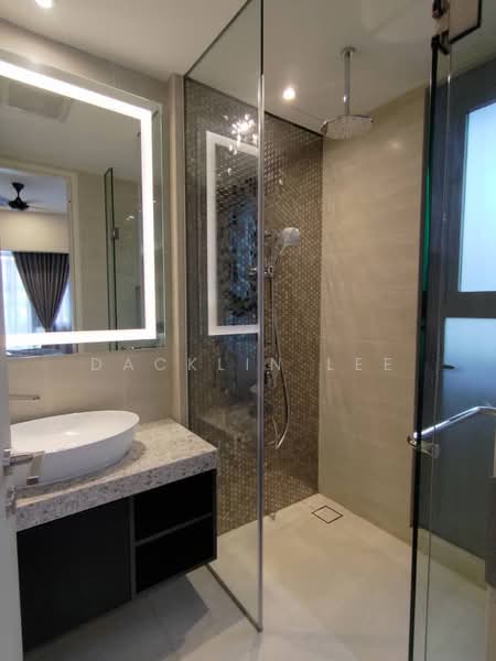 Servis Apartment untuk Disewa di Star Residences Two - Dacklin Lee - Bathroom - PropertyGuru.com.my