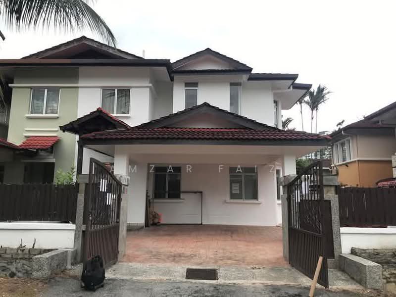 Semi-Detached House for Sale in Bandar Seri Putra (Bangi) - Amzar Faiz - PropertyGuru.com.my