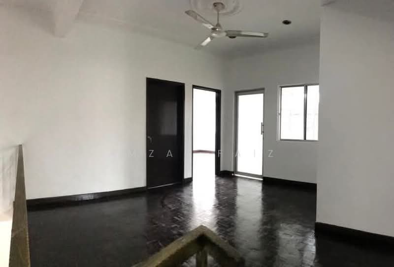 Semi-Detached House for Sale in Bandar Seri Putra (Bangi) - Amzar Faiz - PropertyGuru.com.my