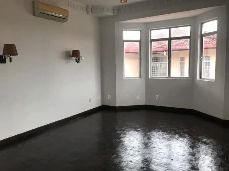 Semi-Detached House for Sale in Bandar Seri Putra (Bangi) - Amzar Faiz - PropertyGuru.com.my