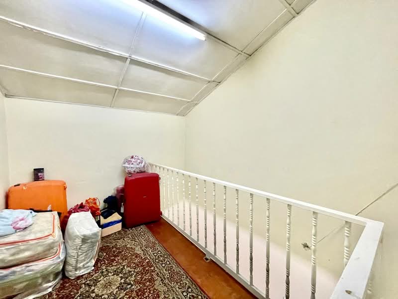1-storey Terraced House for Sale in Taman Mawar (Bandar Kinrara) - Azli Ibrahim - Interior - PropertyGuru.com.my