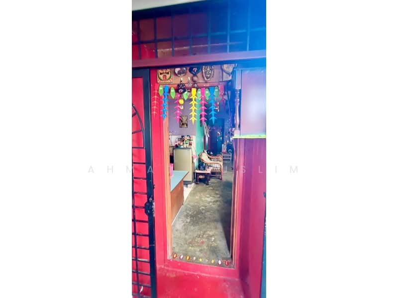 Apartment for Sale at Taman Sri Batu Caves - Ahmad Muslim - Entrance - PropertyGuru.com.my