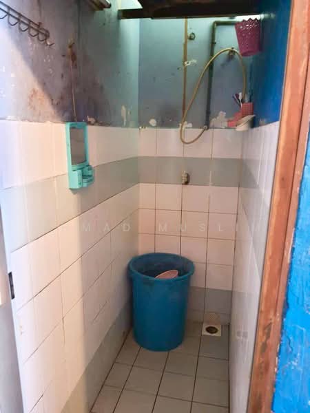 Apartment for Sale at Taman Sri Batu Caves - Ahmad Muslim - Bathroom - PropertyGuru.com.my