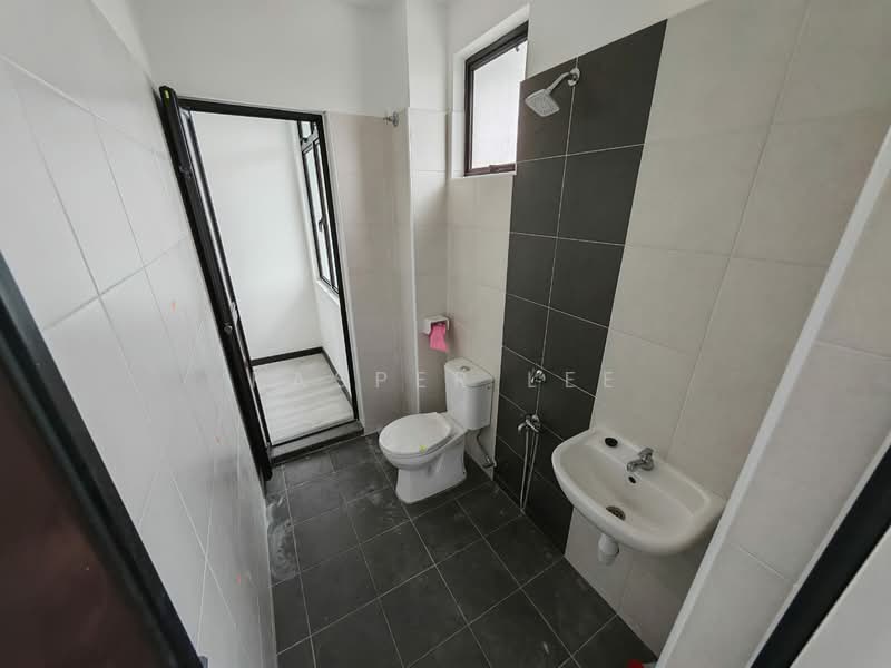 Rumah Teres 2 Tingkat untuk Disewa di Ulu Tiram (Johor) - Kasper Lee - Bathroom - PropertyGuru.com.my