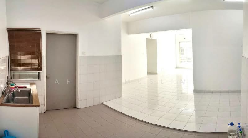 Pangsapuri untuk Dijual di 162 Residency - Ahmad Muslim - Kitchen - PropertyGuru.com.my