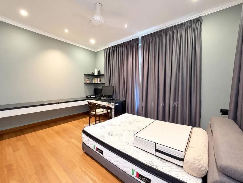 Bungalow House for Sale in Saujana (Selangor) - Vincent Liaw - Bedroom - PropertyGuru.com.my