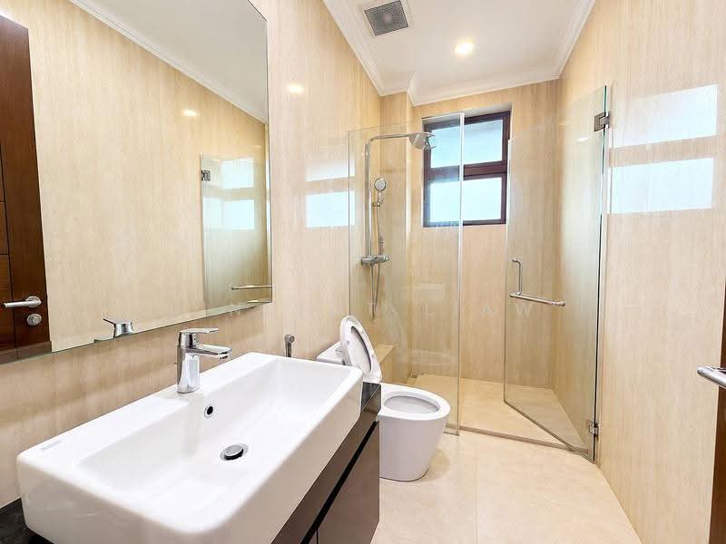 Bungalow House for Sale in Saujana (Selangor) - Vincent Liaw - Bathroom - PropertyGuru.com.my