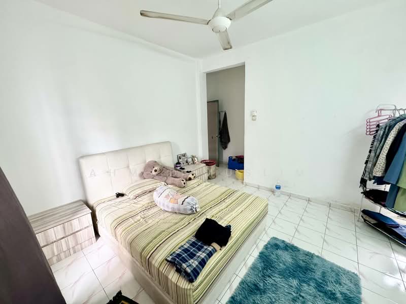 Pangsapuri untuk Dijual di Casa Venicia Apartment - Ahmad Muslim - Bedroom - PropertyGuru.com.my