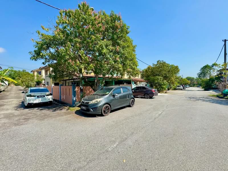 2-storey Terraced House for Sale in Bandar Tasik Puteri (Rawang) - Ahmad Muslim - Exterior - PropertyGuru.com.my