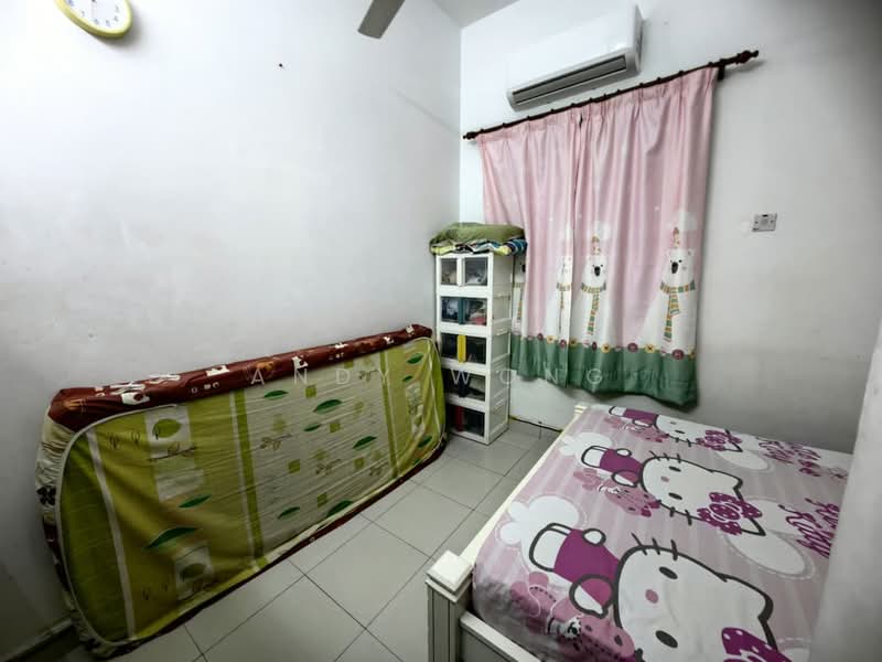 2-storey Terraced House for Sale in Bandar Teknologi Kajang (Kajang) - Andy Wong - Bedroom - PropertyGuru.com.my