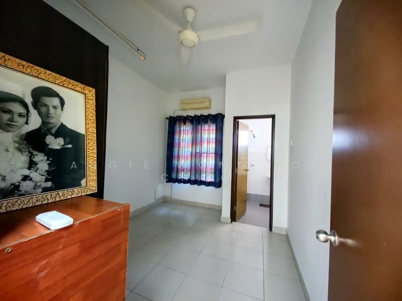 2-storey Terraced House for Sale in Bandar Teknologi Kajang (Kajang) - Angie Wong Poh Choo - Interior - PropertyGuru.com.my
