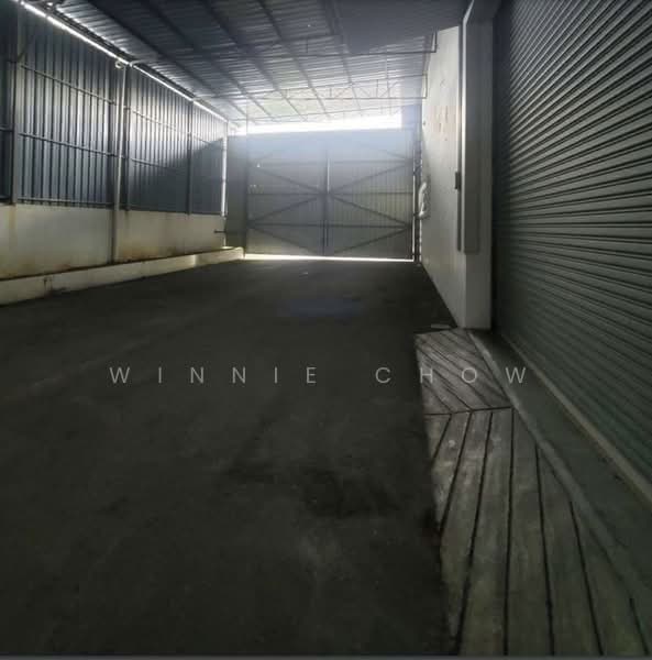 Kilang untuk Dijual di Bukit Raja (Selangor) - Winnie Chow - Exterior - PropertyGuru.com.my