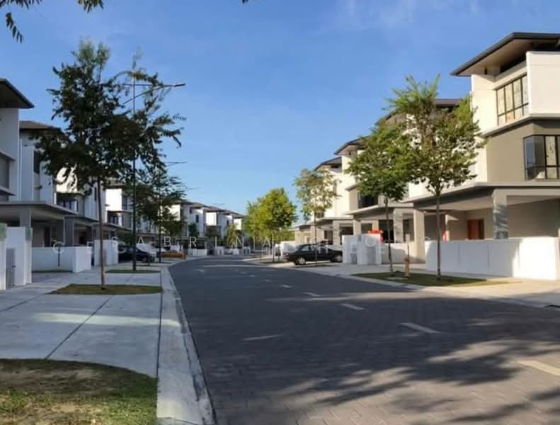 Semi-Detached House for Sale in Kajang (Selangor) - Sabrina Chong - PropertyGuru.com.my
