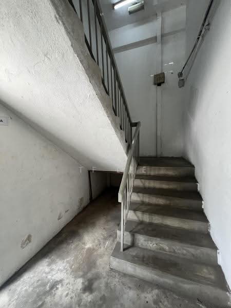 Warehouse for Rent in Kampung Baru Sungai Buloh (Sungai Buloh) - TF Lee - Interior - PropertyGuru.com.my