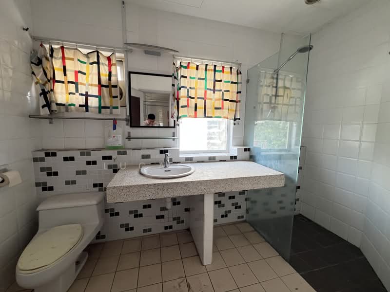 Banglo Pautan untuk Dijual di Ampang Jaya (Ampang) - Lucas Choo - Bathroom - PropertyGuru.com.my