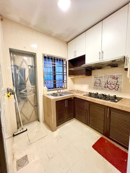 Rumah Teres 1-Tingkat untuk Dijual di Bandar Baru Permas Jaya (Permas Jaya) - Stella Chia - Kitchen - PropertyGuru.com.my