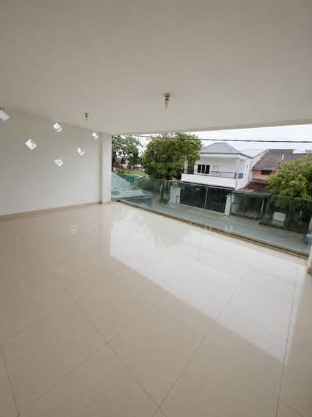 2-storey Terraced House for Sale in Serdang Jaya (Seri Kembangan) - Bosco Lum - Balcony - PropertyGuru.com.my