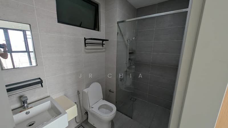 Servis Apartment untuk Disewa di Citizen @ Old Klang Road - JR Chia - Bathroom - PropertyGuru.com.my