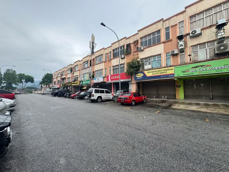 Kedai untuk Dijual di Taman Prima Saujana (Kajang) - Azli Ibrahim - Exterior - PropertyGuru.com.my