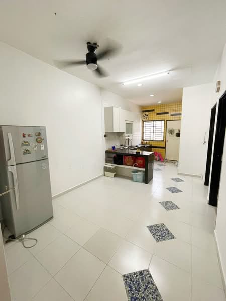 Rumah Teres 1 Tingkat untuk Disewa di Permas Jaya (Johor) - Stella Chia - Kitchen - PropertyGuru.com.my