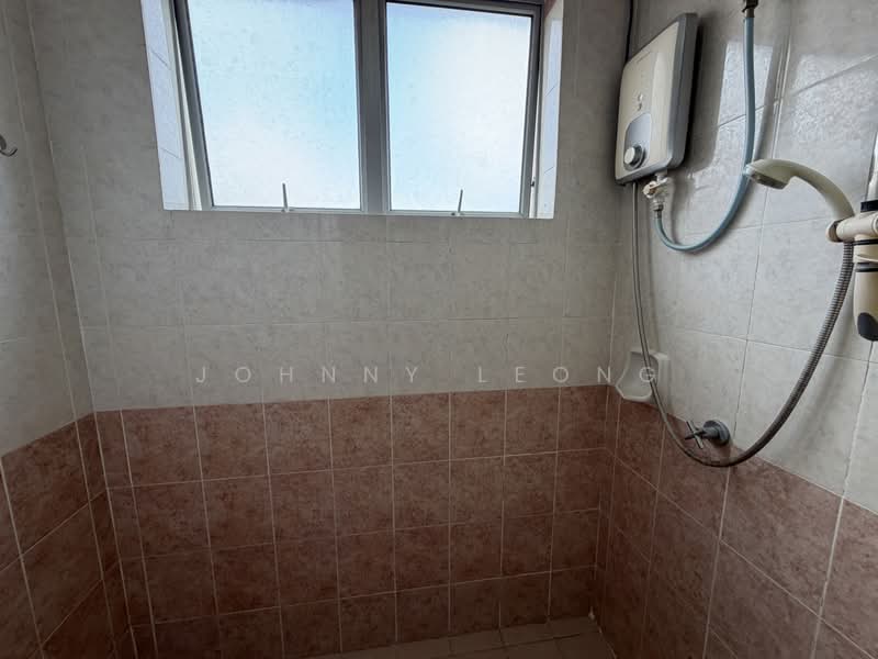 Condominium for Sale at Greenview Residence - Johnny Leong - Bathroom - PropertyGuru.com.my