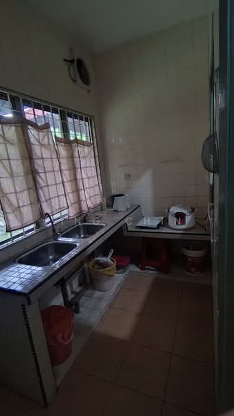 2-storey Terraced House for Rent in Bandar Baru Sri Petaling (Sri Petaling) - Ping Chin - Kitchen - PropertyGuru.com.my