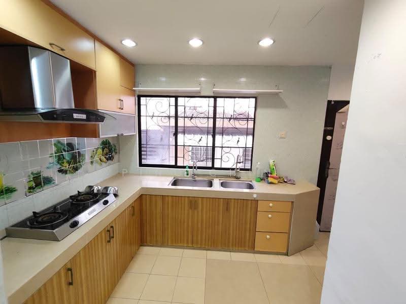 Rumah Teres 2-Tingkat untuk Disewa di Bandar Baru Sri Petaling (Sri Petaling) - Ping Chin - Kitchen - PropertyGuru.com.my