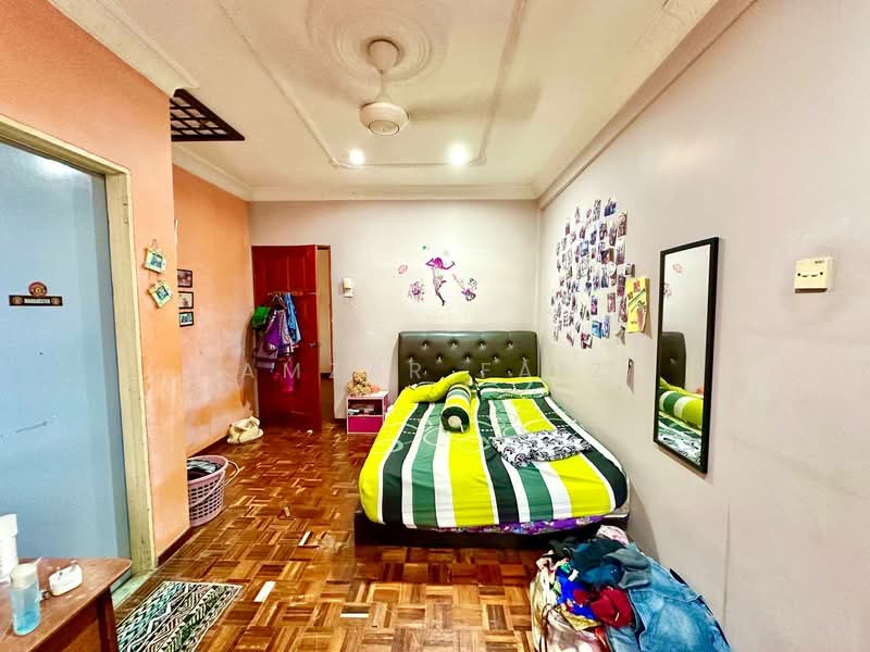 2-storey Terraced House for Sale in Seksyen 32, Kemuning Green Ville (Shah Alam) - Amzar Faiz - PropertyGuru.com.my