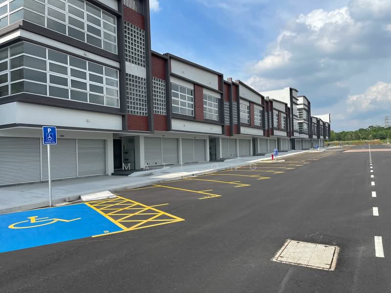 Shop / Office for Rent in Seksyen U16 (Shah Alam) - Matt Ong - Exterior - PropertyGuru.com.my