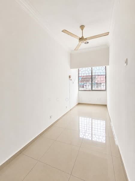 Rumah Teres 2 Tingkat untuk Dijual di Taman Serdang Raya (Seri Kembangan) - Bosco Lum - Interior - PropertyGuru.com.my