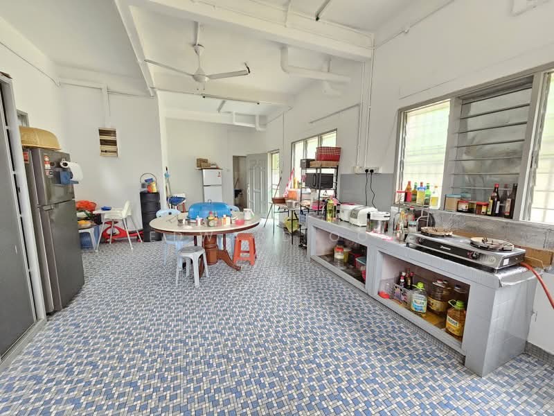 Rumah Banglo untuk Dijual di Batu 9 (Cheras) - Edward Ooi - Kitchen - PropertyGuru.com.my