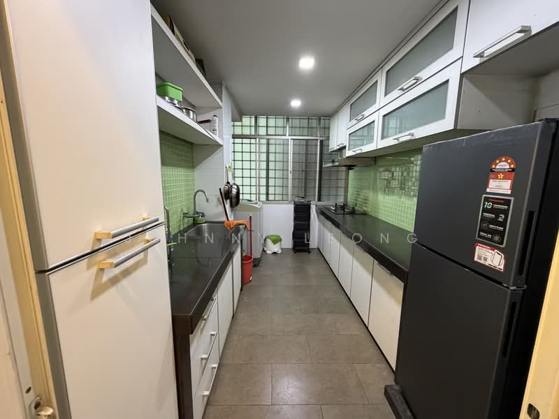 Kondominium untuk Dijual di Amadesa Resort Condominium - Johnny Leong - Kitchen - PropertyGuru.com.my
