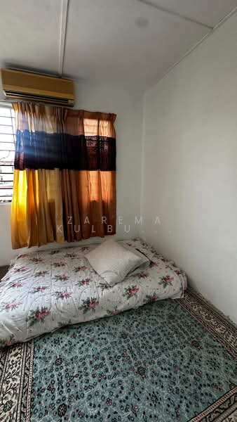 Rumah Teres 2 Tingkat untuk Dijual di Taman Koperasi Polis (Batu) - Zarema Kulbuzheva - Bedroom - PropertyGuru.com.my