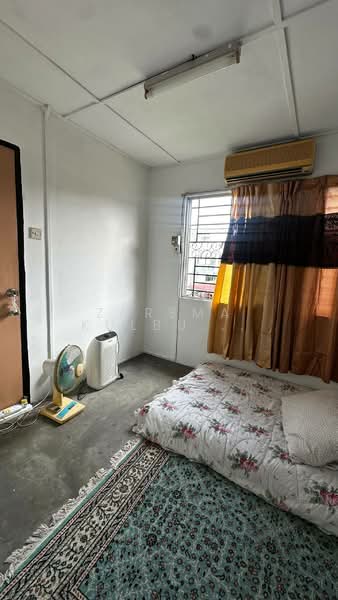 Rumah Teres 2 Tingkat untuk Dijual di Taman Koperasi Polis (Batu) - Zarema Kulbuzheva - Bedroom - PropertyGuru.com.my