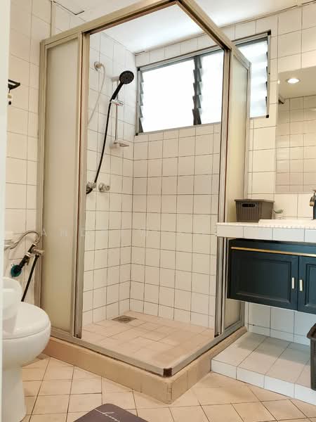 Condominium for Rent at Bistari Condominium - Andrew Khong - Bathroom - PropertyGuru.com.my