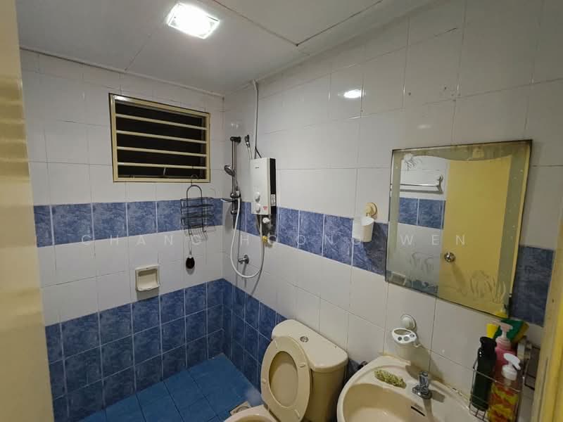 Condominium for Rent at Cengal Condominium - Chang Hoong Wen - Bathroom - PropertyGuru.com.my